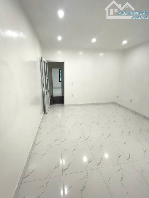 Bán nhà 2 tầng, 3 ngủ, 64m2 tuyến 2 trục Cam Lộ, Hùng Vương, Hồng Bàng giá 2,86 tỷ - 3