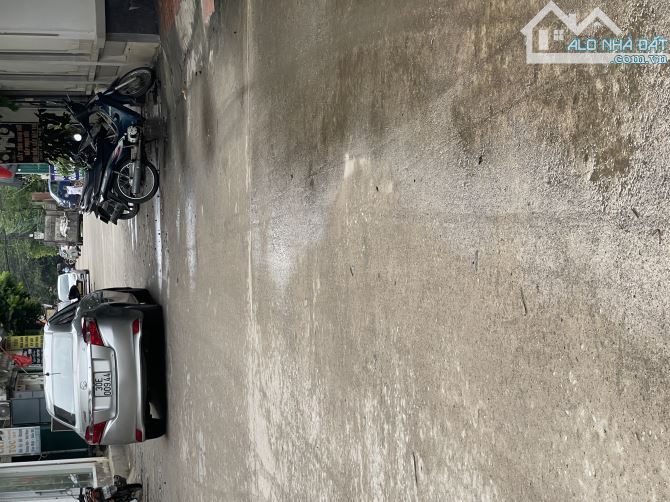 BÁN ĐẤT TRỤC CHÍNH KINH DOANH SẦM UẤT, TẶNG NHÀ CẤP 4 CÓ GÁC XÉP VỀ Ở LUÔN. - 3