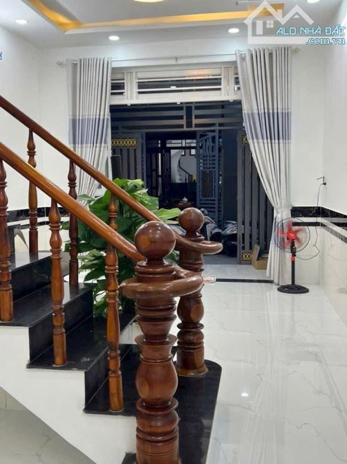 NHÀ 3 tầng, Đường HIỆP THÀNH 17, phường HIỆP THÀNH, Q12, DT 48m2( 4,2m x 12m ) hẻm Ô tô - 3
