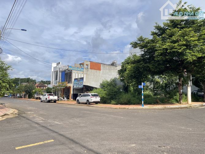 BÁN LÔ GÓC 2 MẶT TIỀN KHU ĐẤU GIÁ PHAN BỘI CHÂU - DT: 11x20m - H: BẮC&TÂY - 10,5 TỶ - 3