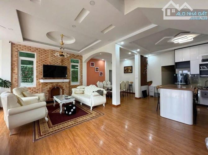 CĂN VILLA NGHỈ DƯỠNG NGAY BẾN XE THÀNH BƯỞI, CÁCH HỒ XUÂN HƯƠNG CHỈ 5 PHÚT DI CHUYỂN - 3