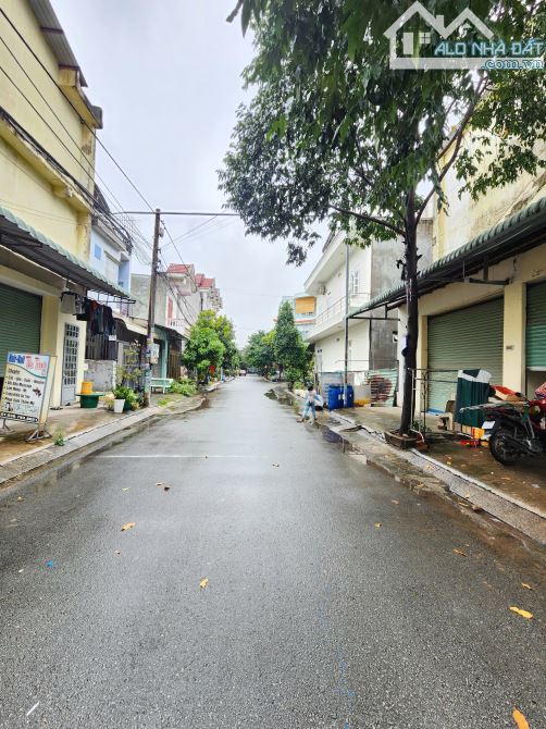 dãy nhà trọ góc 2MT 93,3m2 8Ty TL gần Bến Xe Tân Đông Hiệp, p.Tân Đông Hiệp - 3