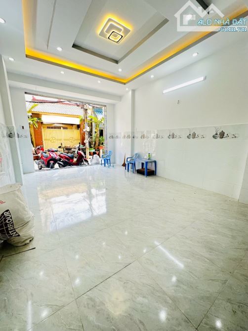 PHÚ THẠNH - TÂN PHÚ - 60M2( 4 x 15) - 3 TẦNG - 4PN - ĐƯỜNG 5M THÔNG - NHỈNH 6 TỶ XÍU - 3