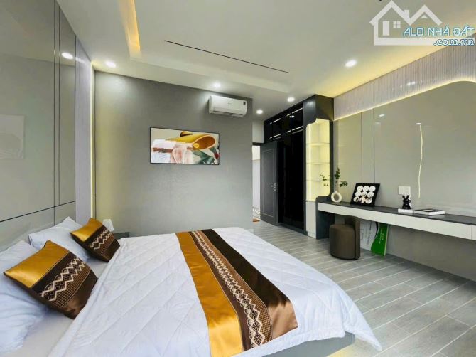 Bán Nhà 4 Tầng Tặng full nội Thất -Võ Thị Thừa -An Phú Đông -Q12-HXH (dt60m2) giá 6,68 tỷ - 3