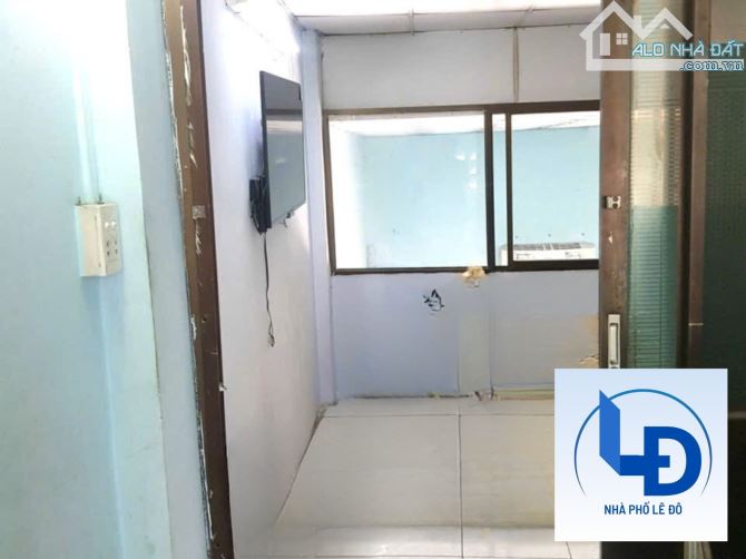 Nếu có 8 tỷ, bạn sẽ chọn gửi ngân hàng, hay mua ngay căn mặt tiền này?Trịnh Đình Trọng.TP - 3