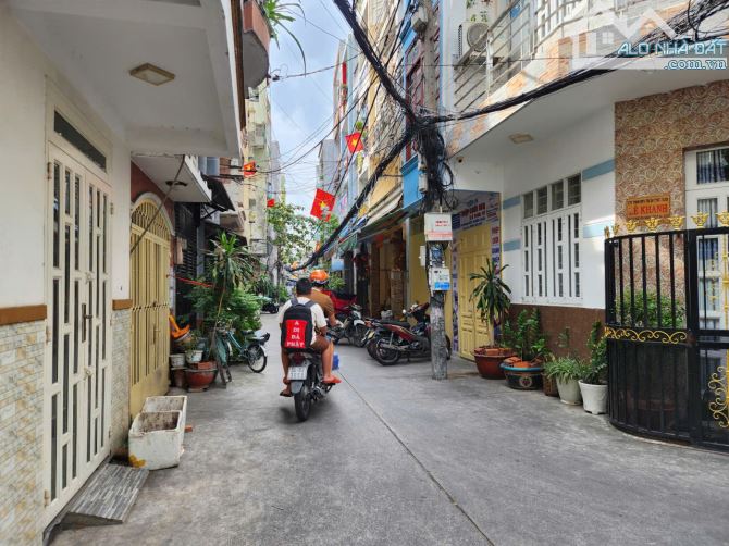 BÁN NHÀ NÁT 2 TẦNG TIỆN SỬA CHỮA NGAY TRUNG TÂM Q10 GIÁ BÁN 4.5 TỶ - 3