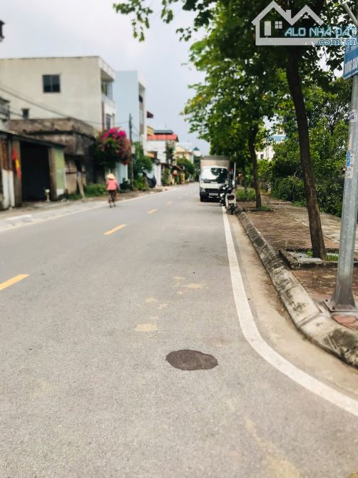 LÔ GÓC NGÕ THÔNG Ô TÔ CỔ DƯƠNG -  TIÊN DƯƠNG - ĐÔNG ANH, VÀI BƯỚC RA BÌA LÀNG - 3