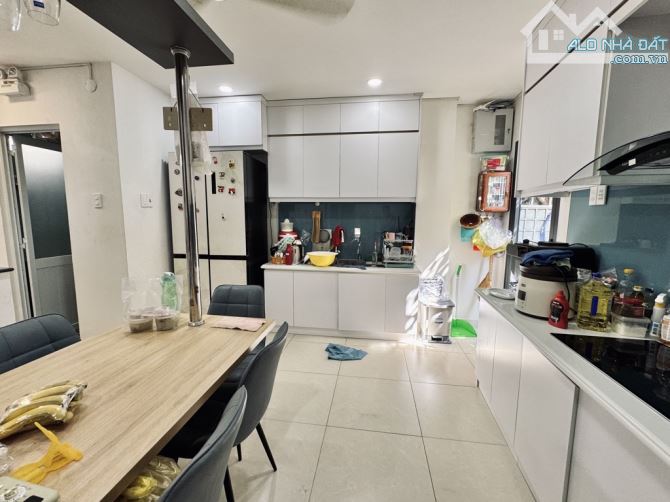 Cần Bá.n gấp biệt thự mini Vạn Kiếp, Bình Thạnh, 95m2, ngang h.iếm 7.2m, hẻm xe hơi, 3 căn - 3