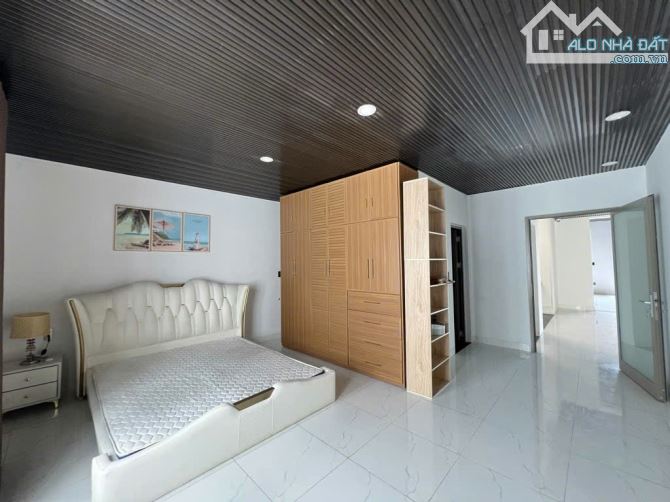 🔥 BIỆT THỰ SIÊU VIP VIEW SÔNG – KHU ĐẢO NỔI KHUÊ TRUNG – 368M² – GIÁ 28 TỶ 🔥 - 3