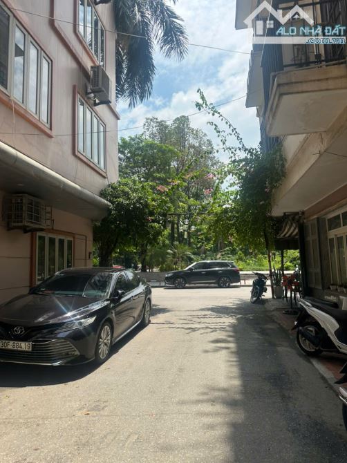 Bán Nhà Hiếm Quận Đống Đa 13,5 Tỷ Ngõ Ô Tô Mặt Tiền Lung Linh, Kinh Doanh Đỉnh - 3
