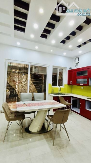 NHÀ PHÂN LÔ VĂN QUÁN – 68M2 – NHỈNH 20 TỶ  – GẦN HỒ – VỈA HÈ – PHÙ HỢP VĂN PHÒNG - 3