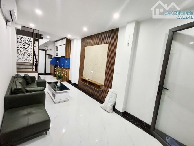BÁN NHÀ TRƯỜNG CHINH ĐỐNG ĐA 34m 6Tầng Mt 3,5m GIÁ 7.5 TỶ NGÕ THÔNG KINH DOANH - 3