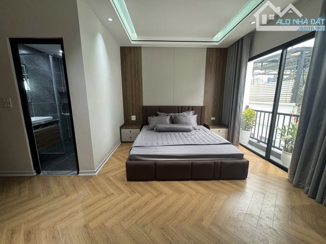 Gara ô tô 6T thang máy Phố Trạm gần cầu Vĩnh Tuy hơn 11 tỷ full nội thất ở ngay - 3