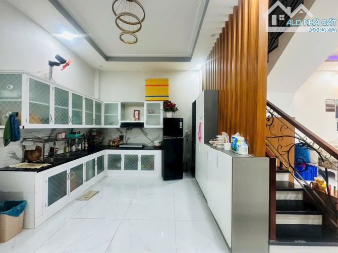 Nhà mới đường huyện ĐH25C khu dân cư đông đúc - 3