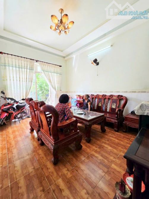 💥 NHÀ PHỐ 85M², 2 TẦNG, HOÀN CÔNG ĐỦ – ĐƯỜNG Ô TÔ, GẦN CHỢ LONG TRƯỜNG – GIÁ CHỈ 4.3 TỶ - 3