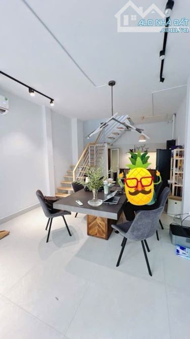BÁN NHÀ KHU VIP ĐƯỜNG SỐ QUẬN 4 XE HƠI ĐỖ CỬA 3 TẤM DT 4*8 GIÁ 8 TỈ TL VỊ TRÍ XỊN - 3