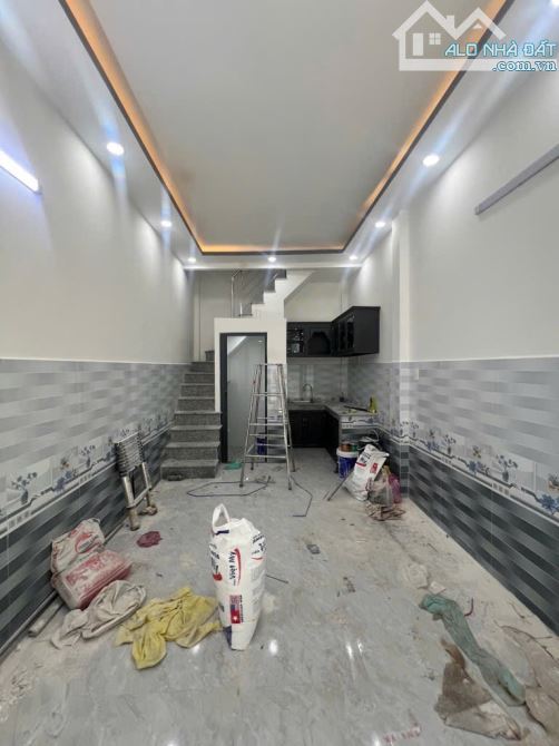 Bán nhà mới xây sổ hồng riêng, chỉ 2.3 tỷ - 3