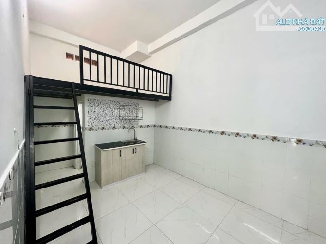 Bán CHDV 22 phòng phía sau Trường Đại Học Nguyễn Tất Thành, giá 12.3 tỷ tl - 3