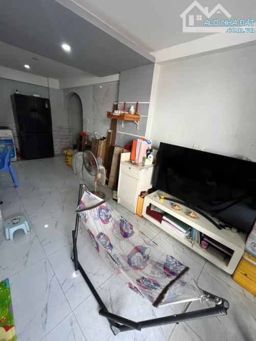 BÁN NHÀ TO GIÁ MỀM – HẺM VIP CMT8 – GẦN METRO HÒA HƯNG – CHỈ 6.5 TỶ NỞ HẬU TO - 3