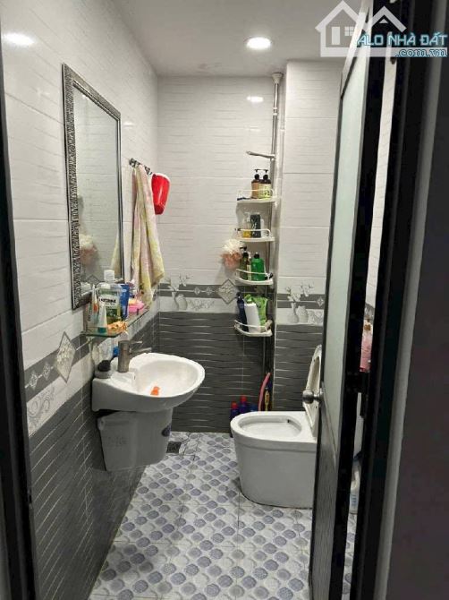 Có căn nhà đẹp lê văn quới,bình tân – 60m² – 4 lầu – hẻm 8m, sát mặt tiền! - 3