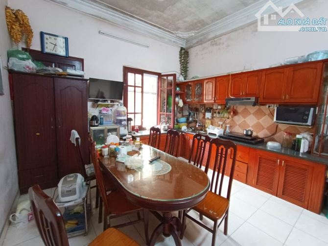 Căn hiếm Nguyễn Ngọc Nại  5T - 117m² - MT4.3m - 3 thoáng sổ vuông nở hậu chỉ 325tr/m2 - 3