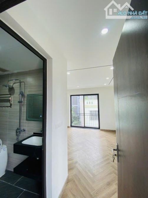 Đàm Quang Trung - Thang máy - Gara ô tô - Lô góc - 40m chỉ 10.6 tỷ - 3