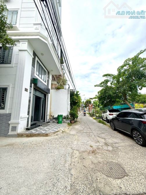 BÁN NHÀ CẤP 4, HẺM ĐƯỜNG LÊ HỒNG PHONG, Ô TÔ ĐẬU TRƯỚC NHÀ, 93M2, GIÁ 5,7 TỶ. CN4.9 - 3