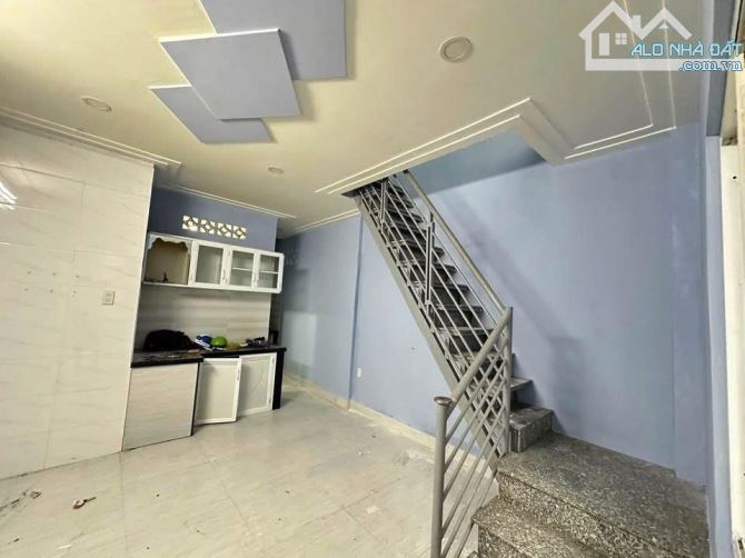 BÁN NHÀ 2 TẦNG, HẺM XE MÁY THÁP BÀ, 65,4M2, NGANG 7,1M, GIÁ 3,3 TỶ. 25.8 - 3