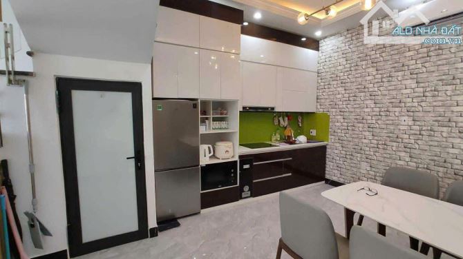 ✨ Siêu phẩm cực hiếm nhà 4 tầng hướng Đông Nam TĐC Xi Măng – Hồng Bàng ✨ - 3
