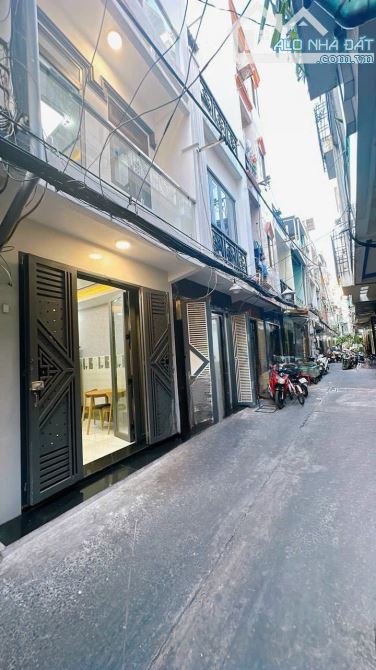 BÁN NHÀ Q4 KHU VIP ẨM THỰC 20 THƯỚC 4 TẤM HẺM 4M THÔNG GIÁ 4TỈ 890 GIÁP Q1 KHU DÂN CƯ - 3