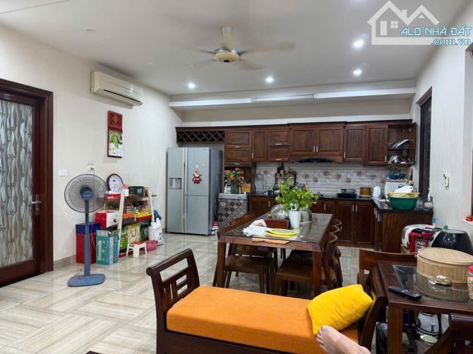 BÁN GẤP NHÀ LIỀN KỀ- PHÂN LÔ KINH DOANH🚗Ô TÔ ĐỖ🏠69m² 4 TẦNG💎 KĐT VĂN QUÁN, HÀ ĐÔNG - 3