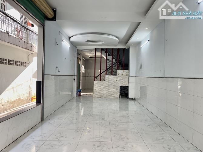 VIP Dạ Nam, Quận 8, 3 tầng, Hẻm xe hơi, 50m2, nhỉnh 7 tỷ - 3