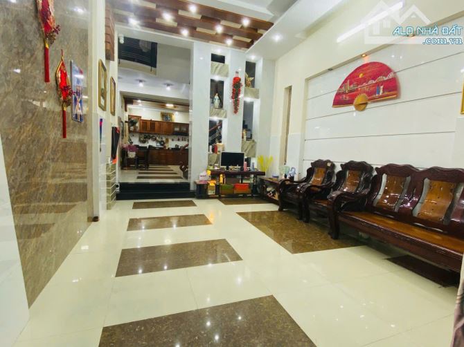 🌈 NHÀ 3 TẦNG DT KHỦNG ĐINH TIÊN HOÀNG, HẢI CHÂU 💰 Giá chỉ: 5 tỷ x nhỏ xinh - 4