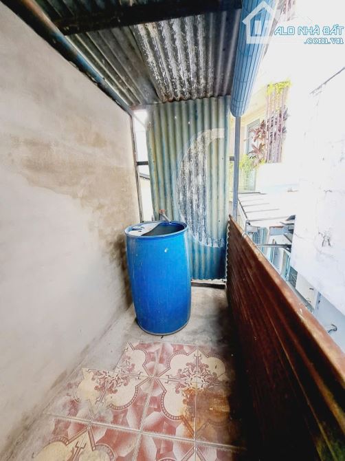 NHÀ LÔ GÓC TÂN PHÚ, (1.9x9M), 3 TẦNG, 2PN, 2WC, LŨY BÁN BÍCH, P. TÂN THỚI HÒA. GIÁ 1 TỶ TL - 4
