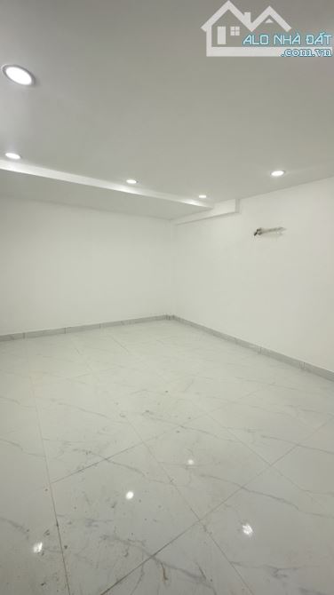 Khó Tìm Đẹp Mặt Tiền KDC Tiện KD Kèm DT Chuẩn Trệt+Lầu Giá Nhỉnh 5Đồng - 4