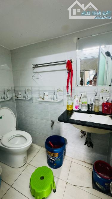 Bán nhà hẻm Lưu Hữu Phước,P.15,Q.8,dt: 4 x 10 nhà xây 2 lầu 3 Tỷ 8. - 4