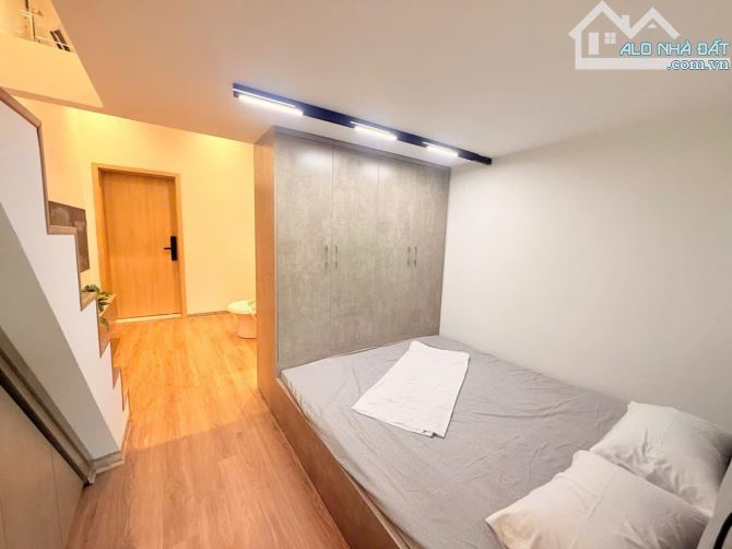 Nhỉnh 2 tỷ, tập thể Nguyễn Trãi: 50m2, 2 ngủ, sổ riêng, ô tô đỗ ngay chân cầu thang, vài b - 4