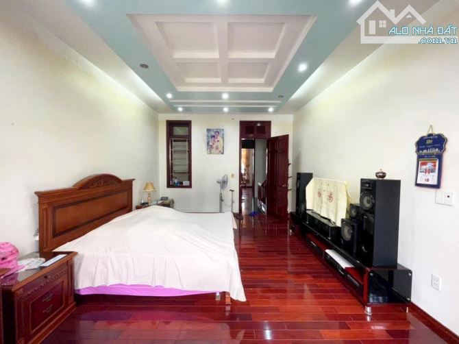 Bán căn biệt thự có thang máy lô 16 Lê Hồng Phong - DT 119m - Mt 7m - giá bán 15,5 tỷ - 4
