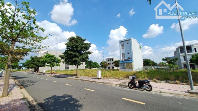 🔥ĐẤT SG VILLAGE - LONG HẬU – SỔ SẴN,CHỈ 800TR/NỀN NH VAY 70% - TT 0Đ TRONG 15 TH🔥 - 4