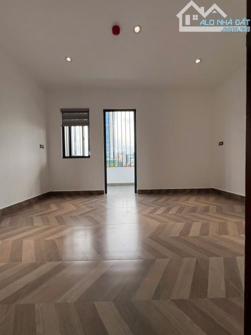 Bán tòa nhà Văn phòng 7 tầng Mặt Phố Dương Khuê 100m2 đang kinh doanh - 4