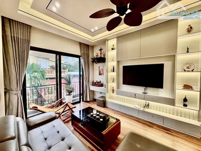 Bán Nhà Ngọc Thuỵ 50m2-11.5 tỷ-GARA Ô TÔ-NGÕ THÔNG-FULL NỘI THẤT-Ô CHỜ THANG MÁY-SỔ VUÔNG - 4