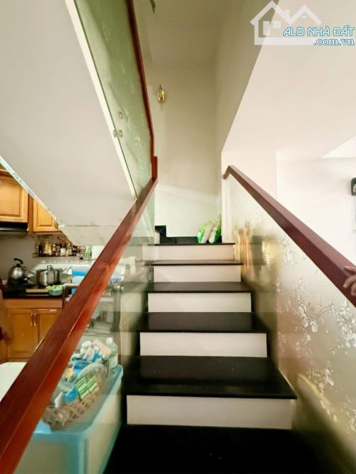 Bán nhà 4 tầng đẹp, 42m2 (4x11), HXH Gần Văn Cao, Nguyễn Sơn, Giáp Tân Phú - Chỉ hơn 5 tỷ - 4