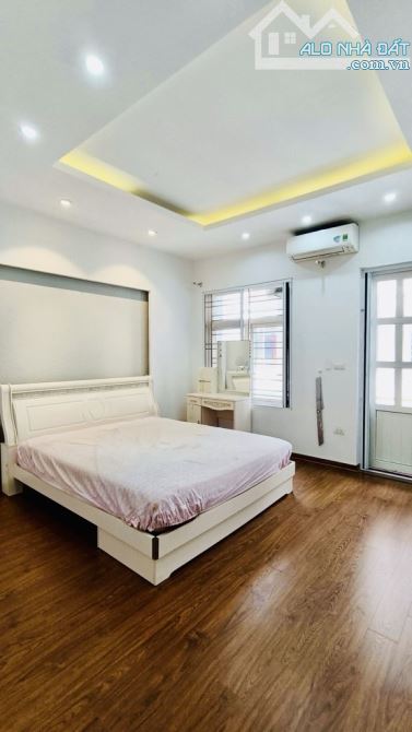 NHÀ PHÂN LÔ VĂN QUÁN – 68M2 – NHỈNH 20 TỶ  – GẦN HỒ – VỈA HÈ – PHÙ HỢP VĂN PHÒNG - 4