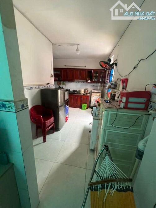 Nhà sổ hồng riêng 5mx10m 1 trệt 1 lửng đường thị trấn tân hiệp hóc môn - 4