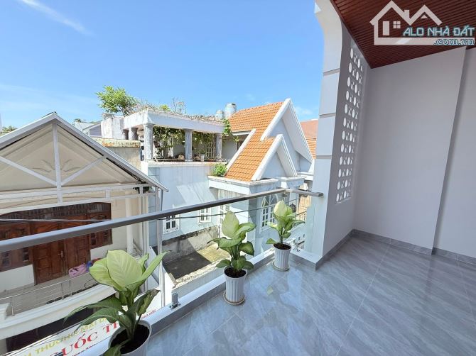 ☀️ BÁN NHÀ 1T2L MỚI ĐẸP ĐƯỜNG HOÀNG HOA THÁM GẦN BIỂN BÃI SAU - HOÀN CÔNG GIÁ 9.5 TỈ - 4