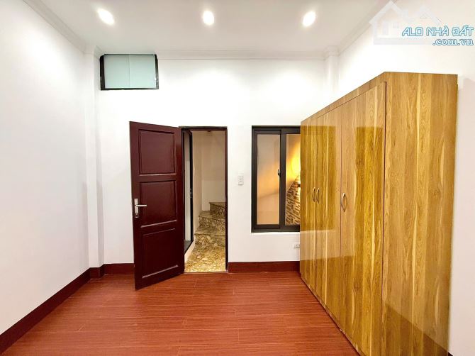 BÁN NHÀ TRUNG PHỤNG ĐỐNG ĐA 32m 5Tầng Mt 4.2m GIÁ 7.7 TỶ NGÕ THÔNG KINH DOANH - 4