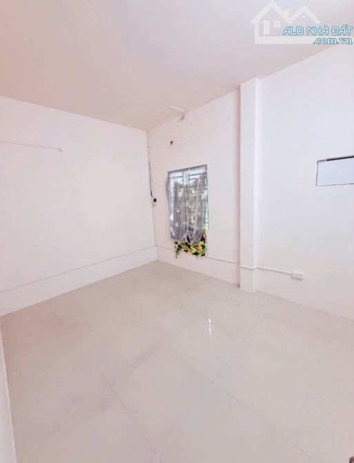 HXH Lạc Long Quân, P.8, Tân Bình, DT: 4.2 X 13m, hai tầng, giảm 600 triệu còn 4 tỷ 6. - 4