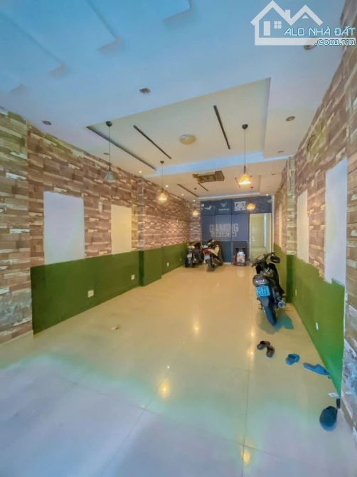 Bán nhà 2 mặt hẻm xe hơi đường Trường Chinh, P14, Tân Bình (4x18m) 4 tầng - Chỉ 10.5 tỷ - 4