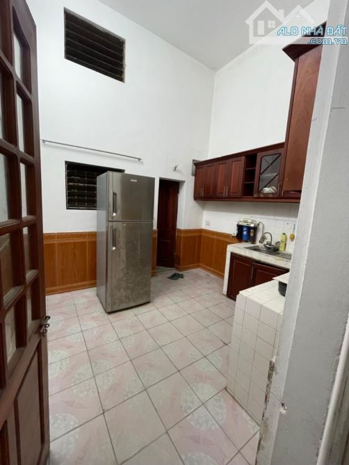 BÁN NHÀ PHỐ PHAN ĐÌNH GIÓT 45M2- NHÀ XÂY RẤT CHẮC CHẮN, TƯỜNG 20- VỊ TRÍ ĐẸP, GẦN Ô TÔ ĐỖ- - 4