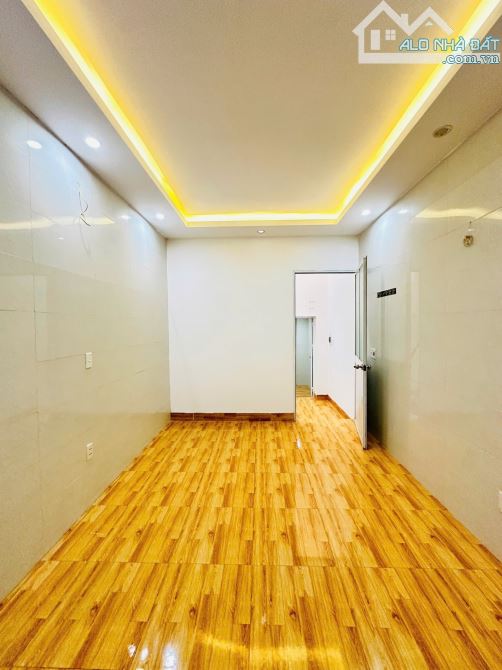 .NHÀ 2,5  Tầng Trần Nguyên Hãn - Lê Chân - 4